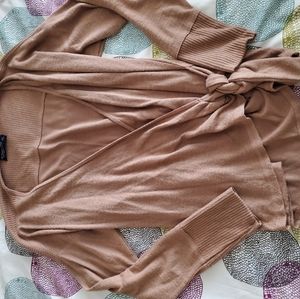 Abercrombie and Fitch wrap front top